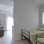 Lägenhetshotell Armony 3*