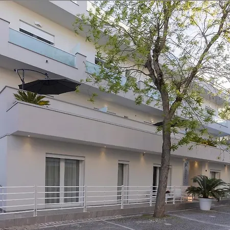 Ξενοδοχείο με διαμερίσματα Armony